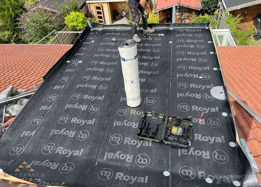 Dakrenovatie met Royal onderdak op plat dak in Velp